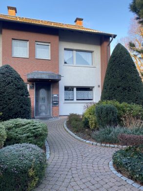 Reihenendhaus mit Garten und viel Wohnraum sucht neue Eigentümer (ab sofort), 46487 Wesel-Blumenkamp, Reiheneckhaus